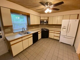 601 Mountain Ave in Springfield, NJ - Building Photo