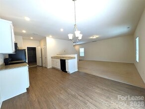 8321 Kneller St in Charlotte, NC - Building Photo - Building Photo