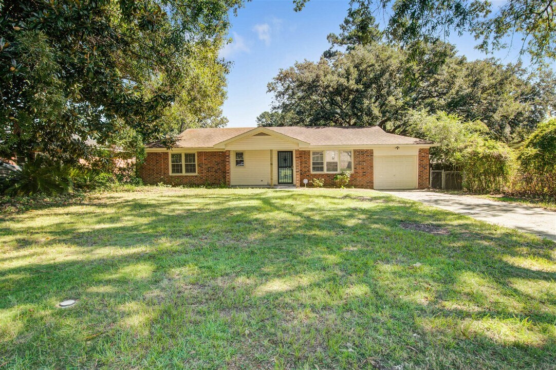 47 Princeton Rd Photo