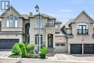 1148 Woodington Ln in Oakville, ON - Building Photo