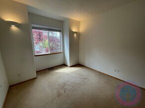 14485 SE Oregon Trail Dr in Clackamas, OR - Building Photo - Building Photo