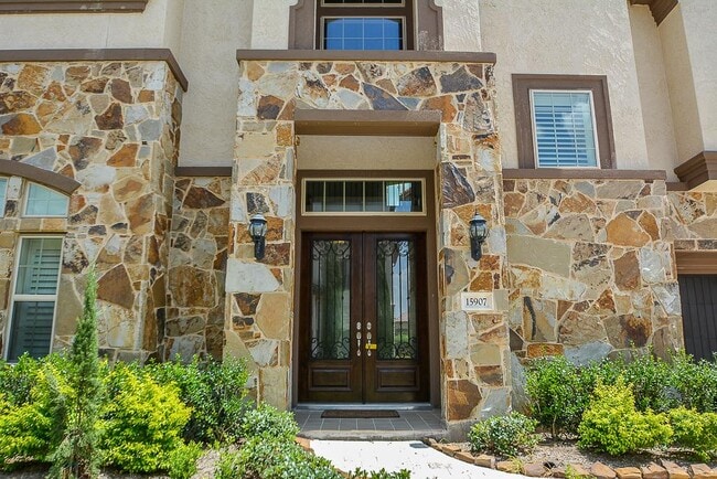 property at 15907 Court St