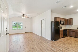 2416 A Alterman Dr in Temple, TX - Building Photo - Building Photo