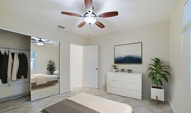 2000 NE 18th St in Fort Lauderdale, FL - Foto de edificio - Building Photo