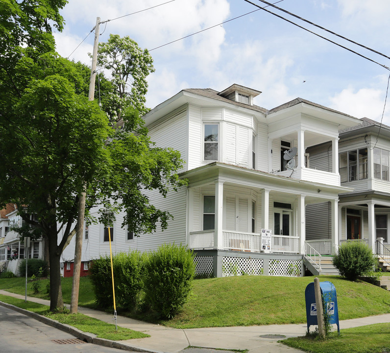 299 Quail St in Albany, NY - Building Photo