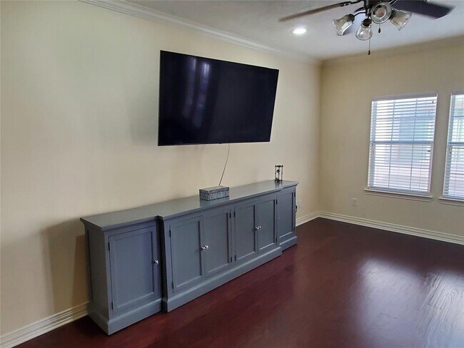 7143 Laguna Villas in Houston, TX - Building Photo - Building Photo