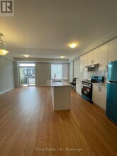 1024 Porcupine Path in Oshawa, ON - Building Photo - Building Photo