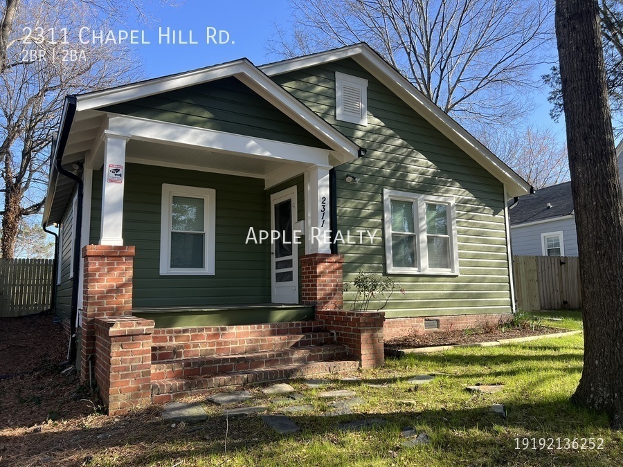 2311 Chapel Hill Rd in Durham, NC - Foto de edificio