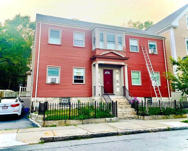 25 7th St, Unit 25 7th Street - Apt 2S