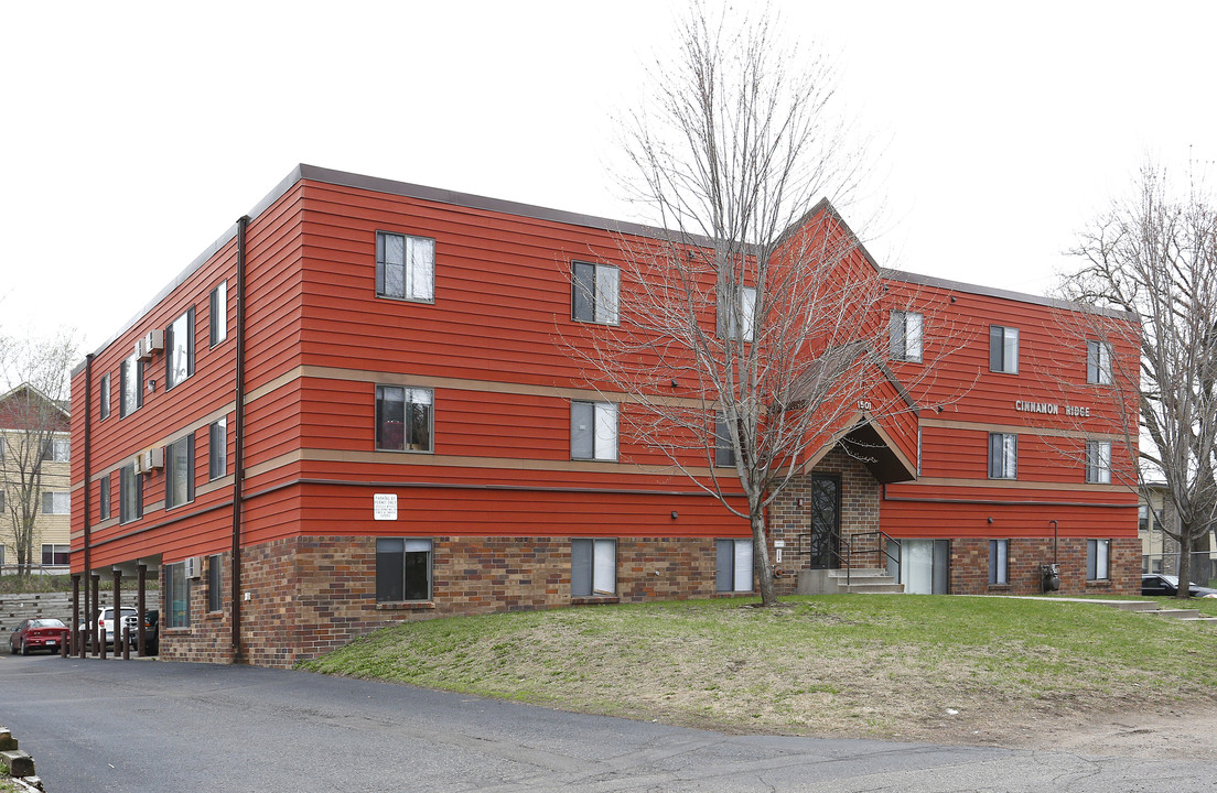 Cinnamon Ridge in St. Cloud, MN - Building Photo