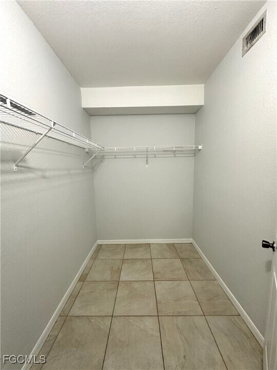 8423 Bernwood Cove Loop in Ft. Myers, FL - Building Photo