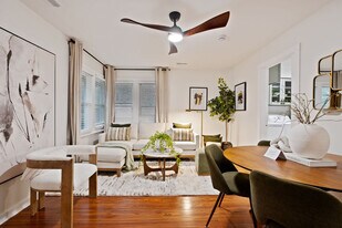 2005 Emerson St in Evanston, IL - Building Photo