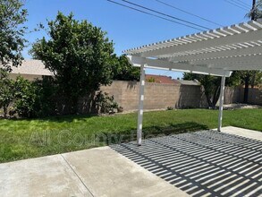 16602 Cooper Ln in Huntington Beach, CA - Building Photo - Building Photo