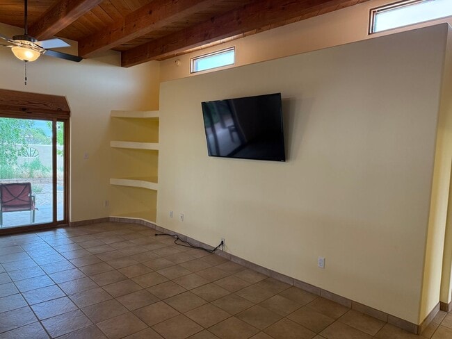 19 Camerada Rd in Santa Fe, NM - Building Photo - Building Photo
