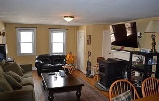 384 Walpole St in Norwood, MA - Building Photo