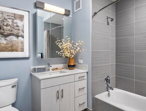 1111 S State St, Unit 1302 in Chicago, IL - Building Photo - Building Photo