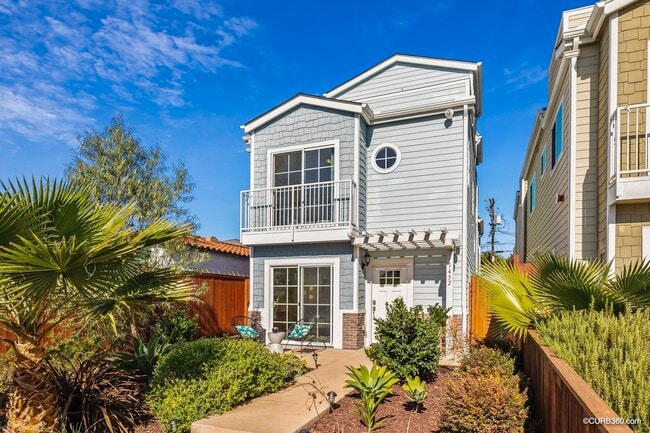 1452 Reed Ave in San Diego, CA - Foto de edificio - Building Photo
