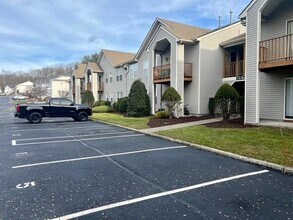 30 Revere Dr in Middletown, NY - Building Photo - Building Photo