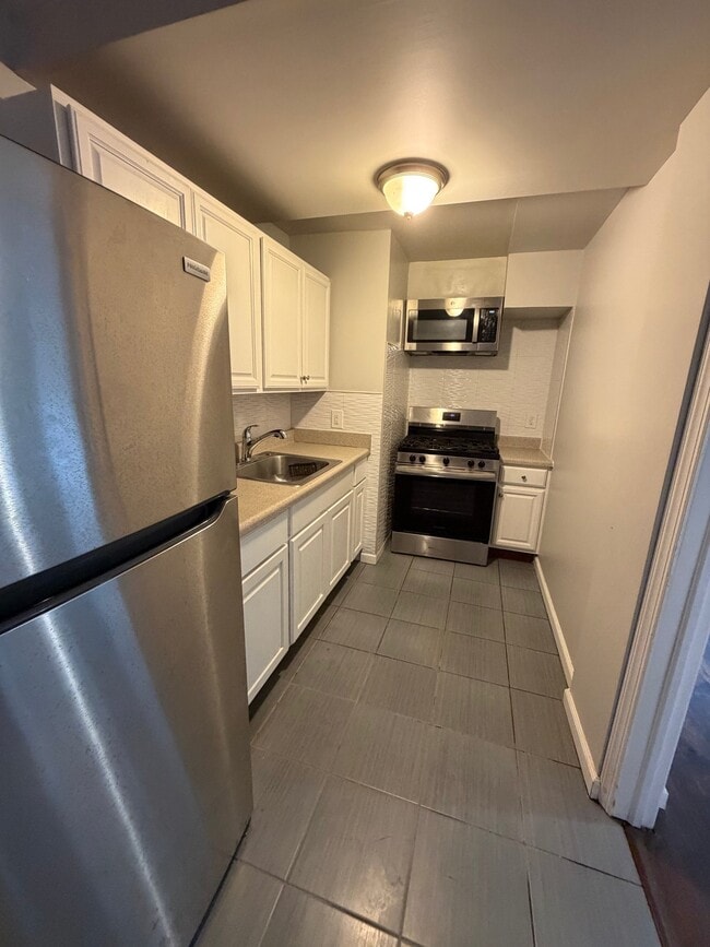 18 Summit St
