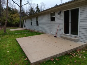 5520 Carla Dr in High Ridge, MO - Foto de edificio - Building Photo