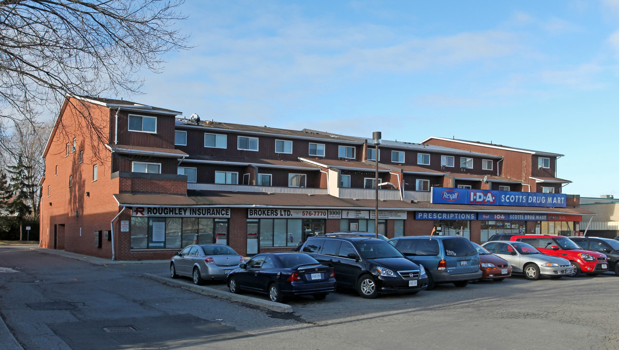 1000 Simcoe St N in Oshawa, ON - Building Photo