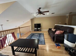 117 Donato Cir in Scotch Plains, NJ - Building Photo - Building Photo