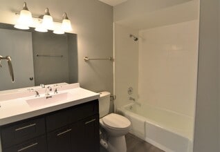 2619 Northfield Ave in Waukegan, IL - Building Photo - Building Photo