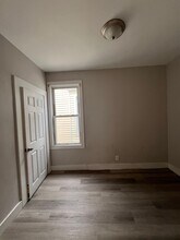27 Sheffield St in Jersey City, NJ - Foto de edificio - Building Photo