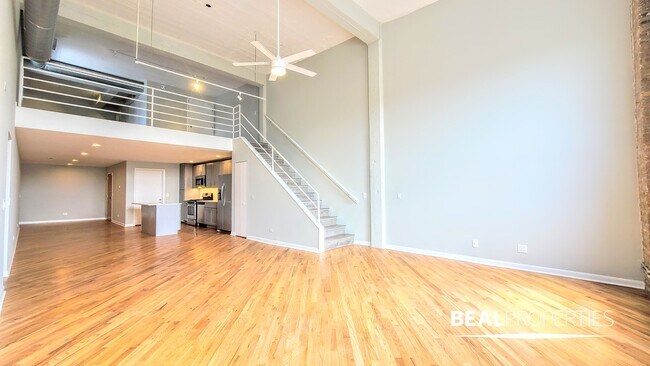 2320 N Damen Ave in Chicago, IL - Building Photo - Building Photo