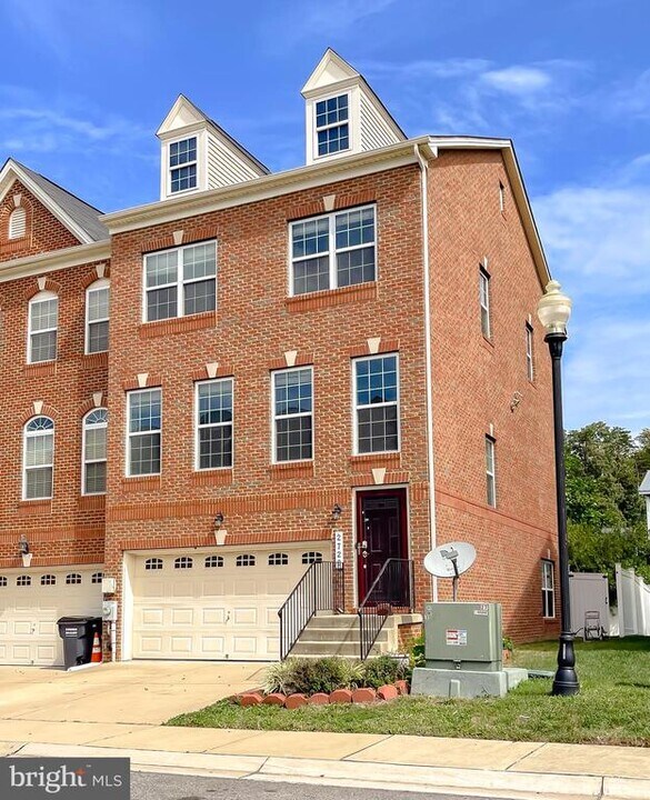 2728 Coppersmith Pl in Bryans Road, MD - Building Photo