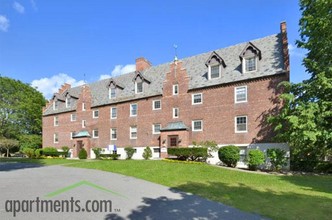 Dutch Village Apartments in Menands, NY - Building Photo - Building Photo