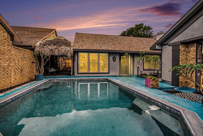property at 1727 Plumbwood Way