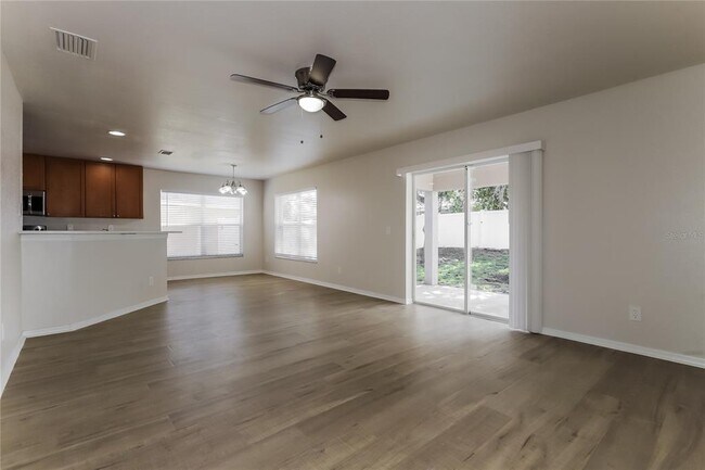 11420 Bay Gardens Loop in Riverview, FL - Building Photo - Building Photo