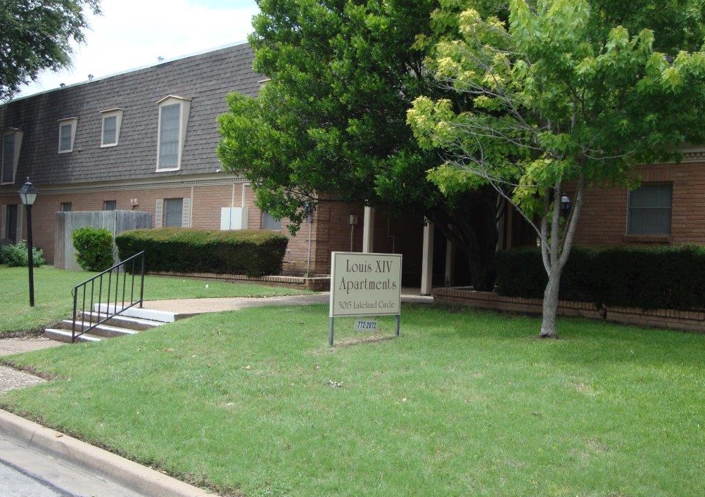 Louis XIV in Waco, TX - Foto de edificio