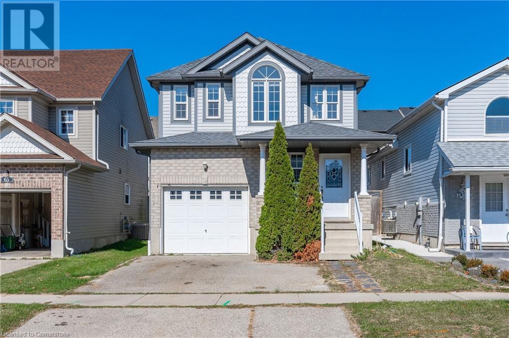61 Everglade Crescent in Kitchener, ON - Building Photo