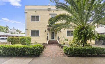 223 Calabria Ave in Coral Gables, FL - Building Photo - Building Photo