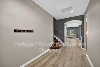 606 Horn Run in San Antonio, TX - Building Photo - Building Photo