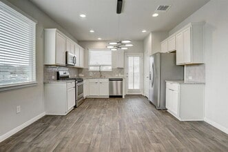 14218 Handel Dr in Pflugerville, TX - Building Photo - Building Photo