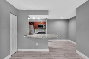 1263 SW 46th Ave in Pompano Beach, FL - Building Photo