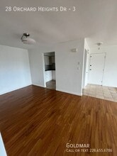 28 Orchard Heights Dr in Chatham, ON - Building Photo - Building Photo