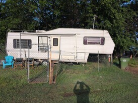 39 FM1753 in Denison, TX - Building Photo