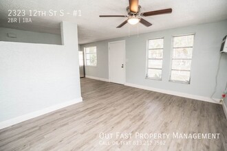 2323 12th St S, Unit #1 in St. Petersburg, FL - Building Photo - Building Photo