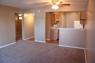 BRIGHTWAY MANOR in San Antonio, TX - Building Photo - Interior Photo
