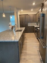 2095 Legacy Hts Dr SE in Salem, OR - Building Photo - Building Photo