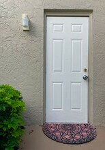 301 NW 53rd St in Boca Raton, FL - Foto de edificio - Building Photo