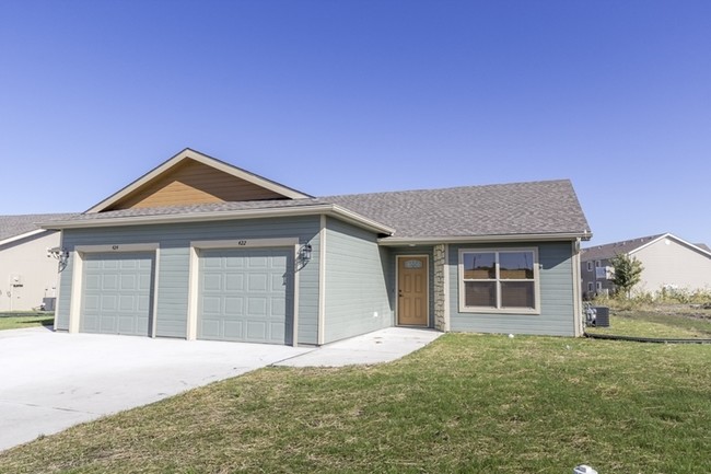 Northfield Duplexes in Manhattan, KS - Foto de edificio - Building Photo