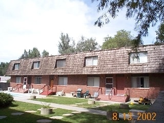 property at 1105 S 5th St