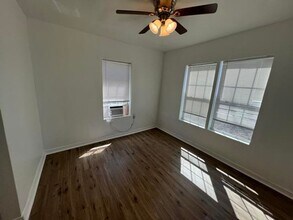 3631 W Salinas in San Antonio, TX - Building Photo - Building Photo