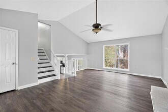 5205 Maltdie Ct NE in Sugar Hill, GA - Building Photo - Building Photo