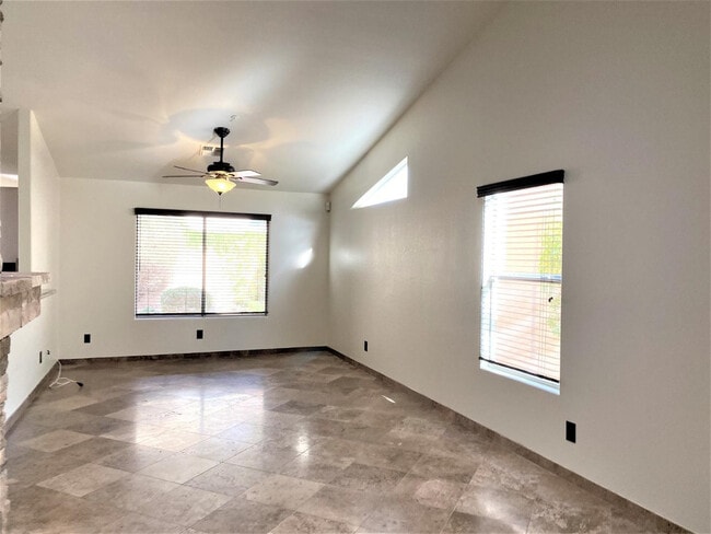 10358 E Davenport Dr in Scottsdale, AZ - Building Photo - Building Photo